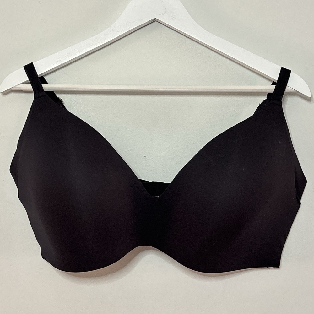Knix Bra Black WingWoman Contour‎ Wireless Back Closure 8 XXL Sexy Busty Tshirt